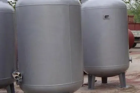湖北不锈钢承压保温水箱厂家｜咸宁嘉鱼承压水箱定制 - 龙康环保